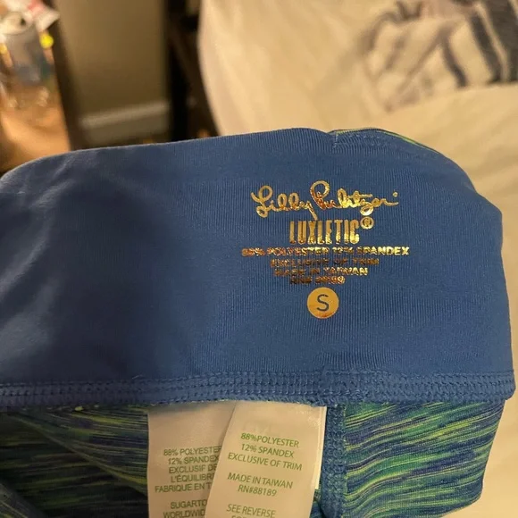 Lilly Pulitzer Luxletic Weekender Midi Leggings - Picture 2 of 3